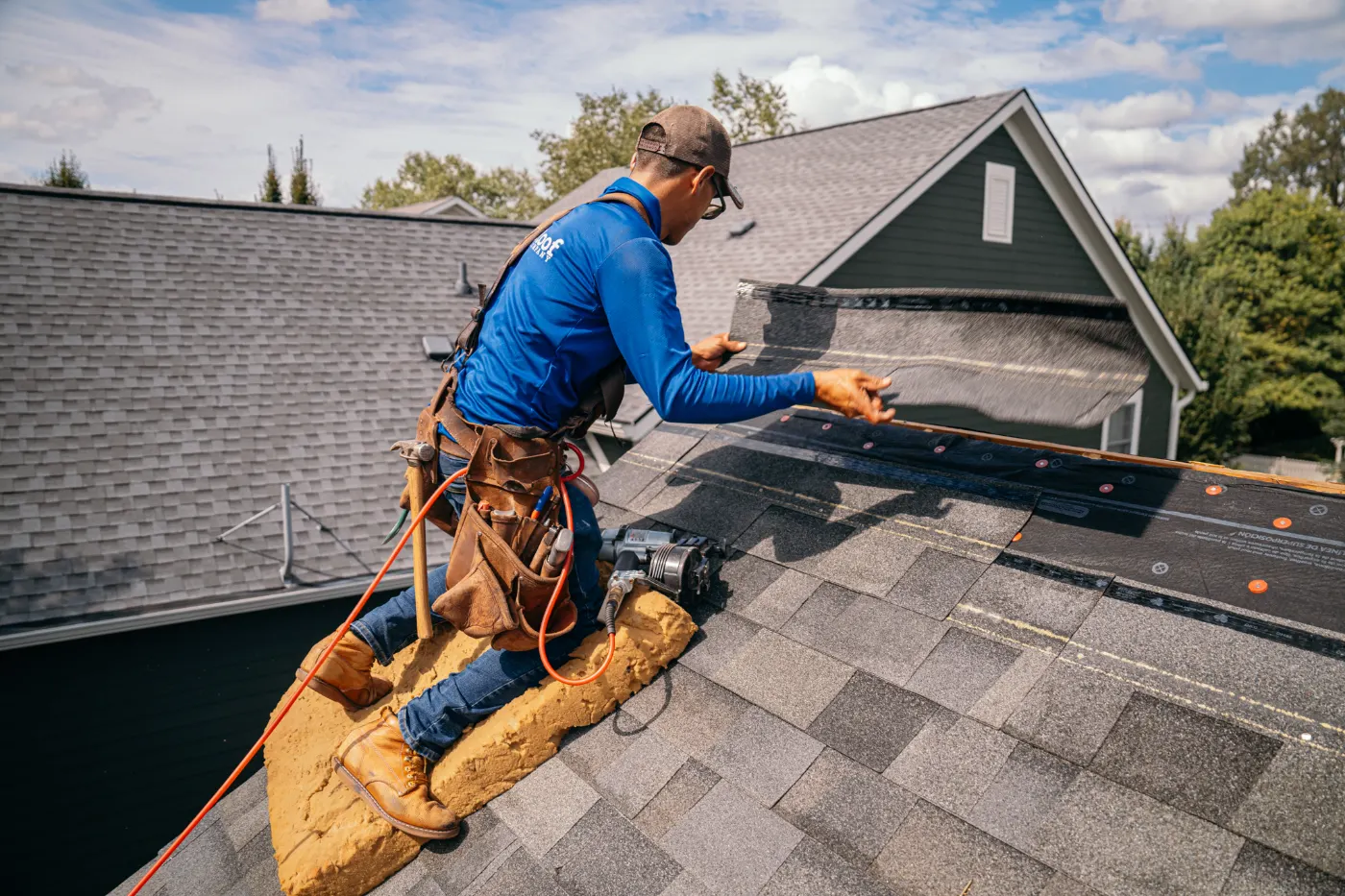 Manufacturer-certified roof installation in Hunters Pointe