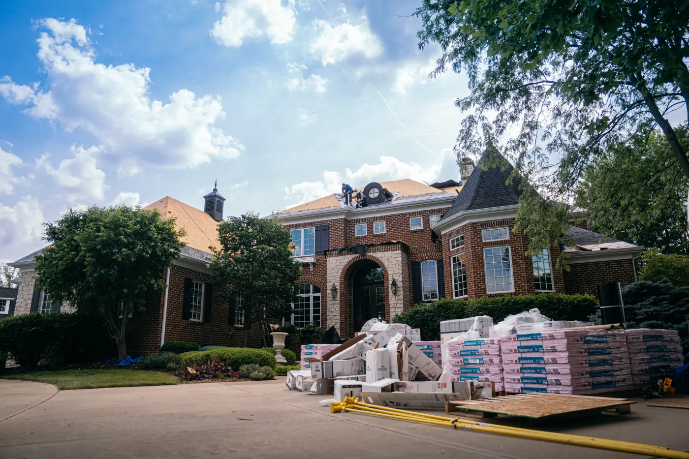 Commercial roof inspection documented in Hunters Pointe
